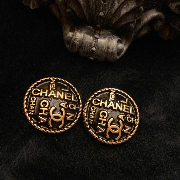 Black and Silver Chanel button set of 2 no gold
Left - Picture 2 of 3